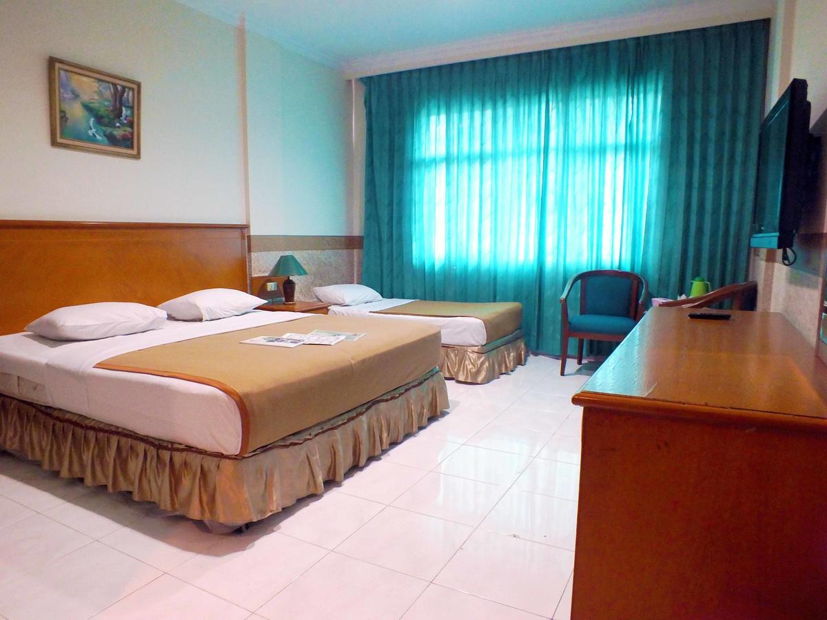 Hotel Puri Kwitang Джакарта Экстерьер фото