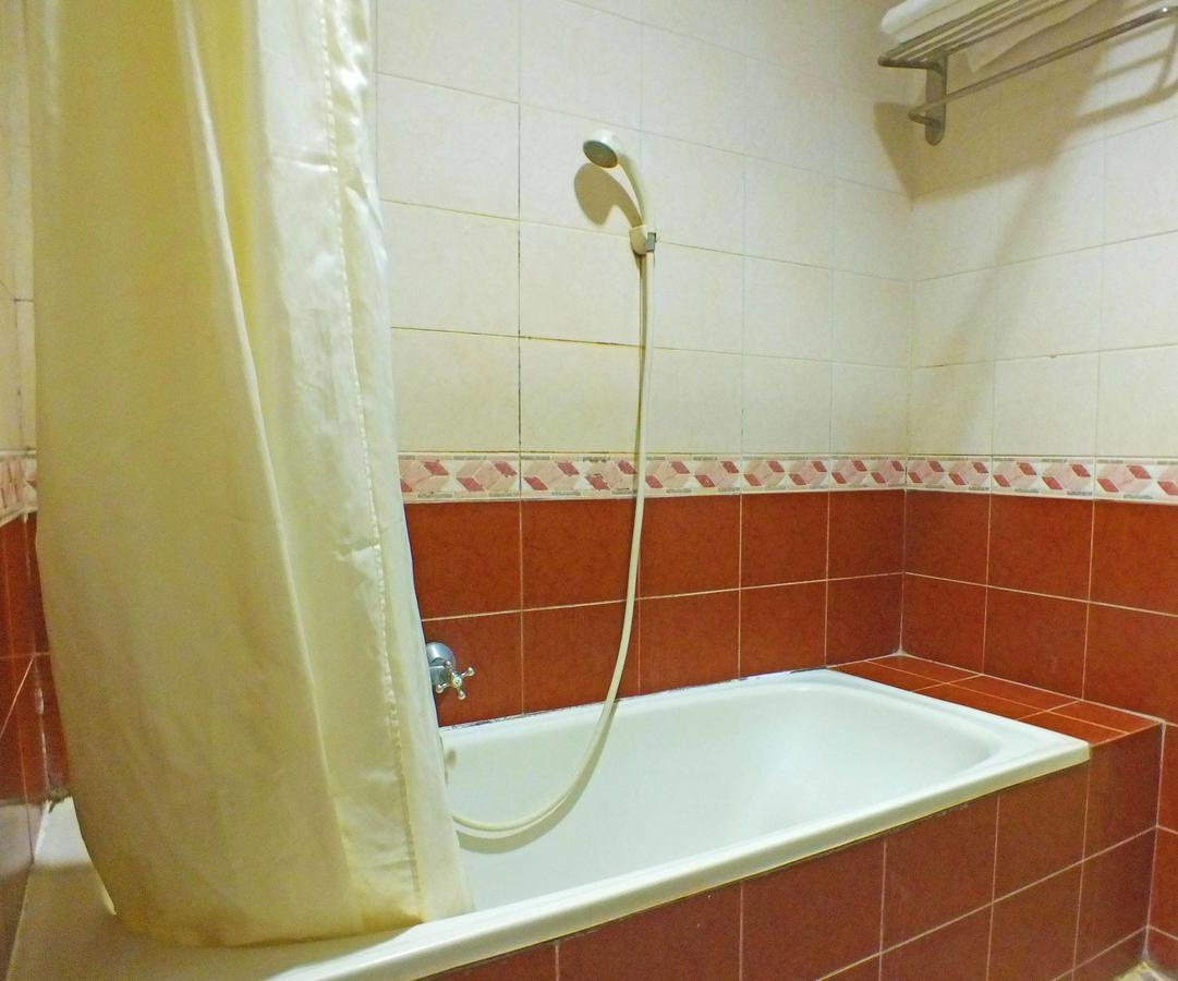Hotel Puri Kwitang Джакарта Экстерьер фото