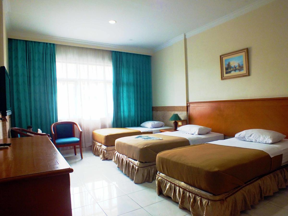 Hotel Puri Kwitang Джакарта Экстерьер фото
